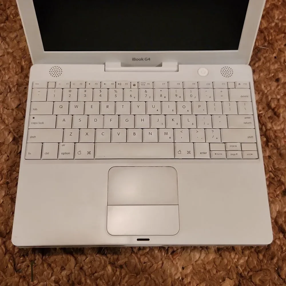 Apple IBook G4 Laptop Computer 12